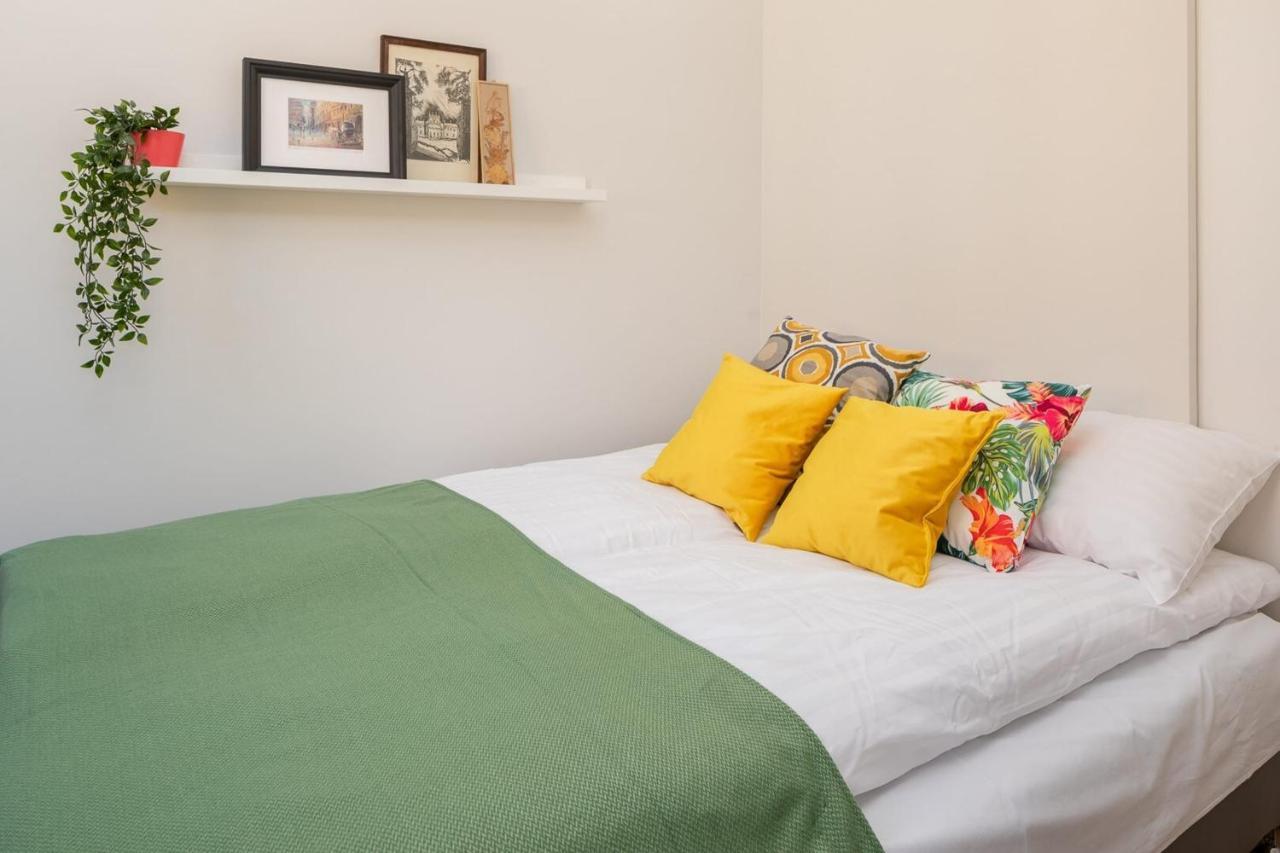 Rent Like Home - Piekarska 6 Варшава Экстерьер фото
